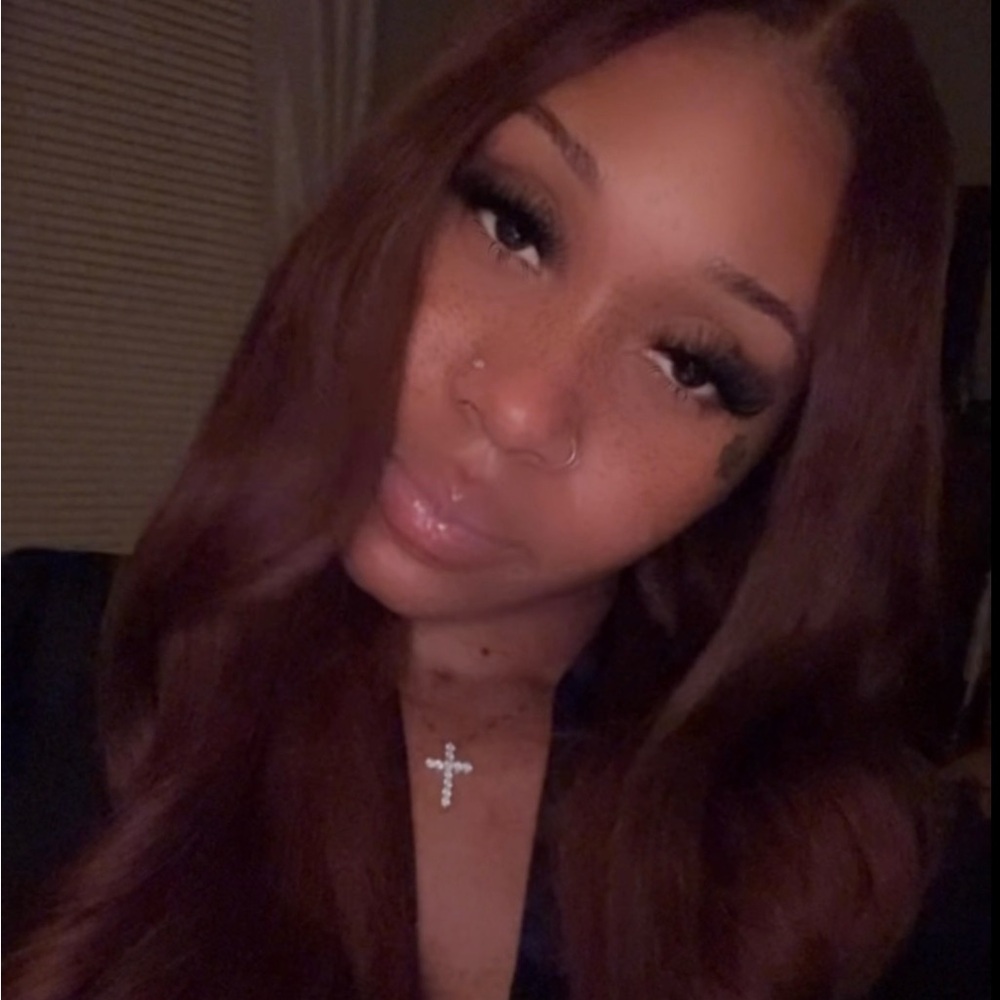 Meet your Posher, Amya